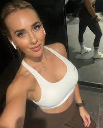 Priscilla Bennett's Instagram, Twitter & Facebook