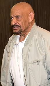 Dr. D' faces possible $100,000 fine for impersonating a physician