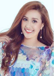 Trong chương trình phụ nữ ngày nay mới phát sóng, vừa xuất hiện, cô út gạo nếp gạo tẻ đã giục giã mc 30 tuổi liêu hà trinh chuyện lấy chồng với những lý do: Khong Ngá»' Tau NhÆ° Ut Minh Gáº¡o Náº¿p Gáº¡o Táº» PhÆ°Æ¡ng Háº±ng Khoe Chan Dai