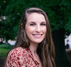 Amanda Shurtleff's Instagram, Twitter & Facebook