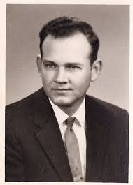 Robert Stockburger's Instagram, Twitter & Facebook