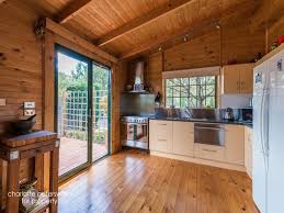Knotty Pine Raked Ceiling Tas Oak Floors Richmond Valley Road Richmond Tas 7025 Knotty Pine Paneling House Tahoe Cabin