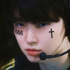 Vickie Bee (@victormutuiri)