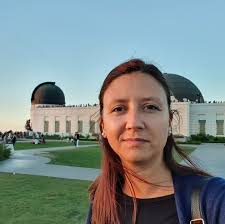 Se la buscó por todo el barrio,se hizo la difusión pero sigue sin  aparecer!!! Si alguien la tiene DEVOLVERLA TIENE FAMILIA!!! Y UNA HERMANA  GATUNA LA ESPERA...