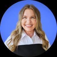 Andrea Rutherford's Instagram, Twitter & Facebook