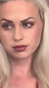 Isis Juarez's Instagram, Twitter & Facebook