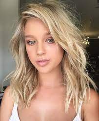 Nuances De Blond Notitle Summer Blonde Hair Light Brown Eyebrows Medium Hair Styles