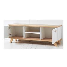 Excepté si vous vous considérez comme un expert au sein de ce domaine, parvenir à sélectionner le meilleur meuble tv scandinave est une démarche. Meuble Tv Blanc Design En Bois Pour Un Salon De Style Scandinave