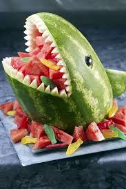 L Art De La Pasteque Sculpture De Pasteque Sculptures De Fruits Pasteque Requin