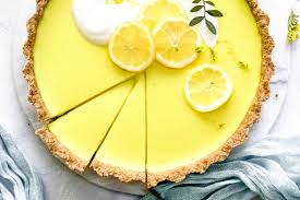Creamy Lemon Coconut Tart Vegan Flowers In The Salad Rezept Erfrischende Desserts Dessert Ideen Leckere Vegane Rezepte