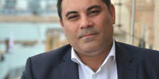 Tanto centrosinistra e niente M5S: Taranto conferma Melucci, ballottaggio  Cannito-Scommegna a Barletta