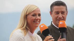 Der sven der immer bei jeder. Fernsehgarten Tanzen Andrea Kiewel Joachim Llambi Discofox