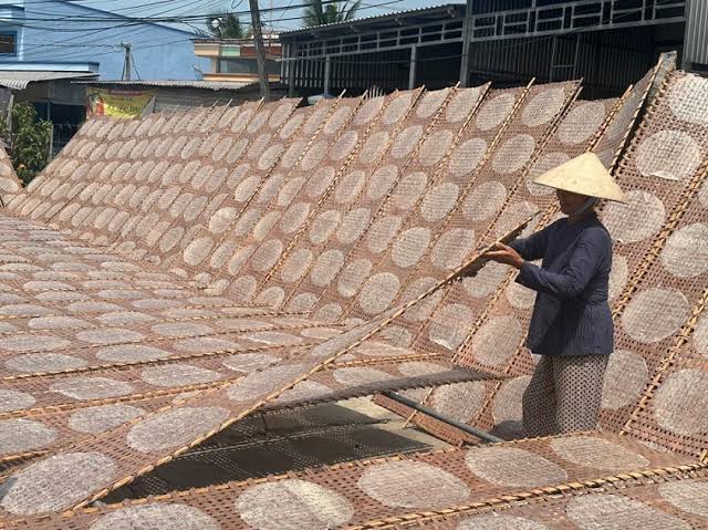 Bánh tráng Đông Bình Phú Yên – Đặc sản làng nghề truyền thống xứ Nẫu