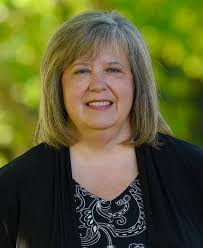 2022-23 Scholarship Brochure by University of the Ozarks