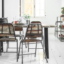 Servus, ich verkaufe ein echtes designer schnäpchen, massiver eisen stuhl, sehr schöner schwerer eyecatcher! Stuhl Aus Akazienholz Und Eisen Im Fabrik Style In Slim Stuff Shop