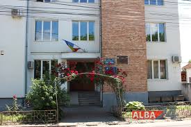 Zeci de artisti si personalitati din romania ar fi trebuit sa se intalneasca joi la teatrul metropolis, in cadrul unui eveniment dedicat luptei cu drogurile, insa organizatorii au anuntat ca acesta a fost amanat. Guvernul InfiinÅ£eazÄƒ O DirecÅ£ie De SoluÅ£ionare A Litigiilor In Cadrul Anpc Se Deschide Si Centrul European Al Consumatorilor Romania Alba24