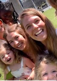 Thomas Rhett fan club family album smiles