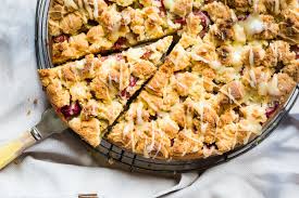 Der thermomix® ist seit enigen jahren wieder in aller munde und erlebt einen richtigen aufschwung in deutschen küchen. Thermomix Rhabarberkuchen Schnell Und Einfach A Matter Of Taste