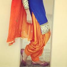 Black And Pink Punjabi Suit Combination Pin By Veronica Hughes On Punjabi Suits Fashions Stylish Party Dresses Boutique Suits Suit Fashion