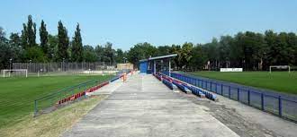 Mks polonia slubice information page serves as a one place which you can use to see how find listed results of matches mks polonia slubice has played so far and the upcoming games mks. Fussballaufschwung In Lebus Celuloza Kostrzyn Und Polonia Slubice Steigen Auf Turus Net Magazin