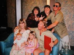 Terri, bindi and bobby irwin at oregon state university. Steve Irwin Family Feud Deepens As It S Revealed Dad Bob And Sister Joy Don T Talk To Terri Or Bindi Daily Mail Online