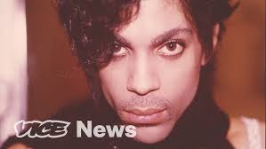 Matthew Logan Vasquez “Blue Eyes/ Tell Me Why“ Late, Live, & Unamplified  from UTOPIAfest2019