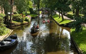 It is known as venice of the north because of its extensive network of canals and 180 bridges. Giethoorn Giethoorn Netherlands Atlas Obscura