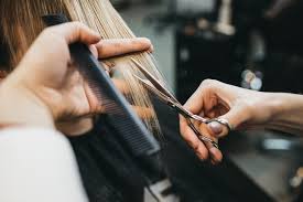 Si vous coupez sur cheveux mouillés, gare aux mauvaises surprises au séchage… la seule information circulant ensuite sur notre site, lors de vos commandes, est un numéro aléatoire associé à votre carte, qu'aucun calcul algorithmique ne permet de trouver à partir du véritable numéro de la carte. Comment Se Couper Les Cheveux Soi Meme