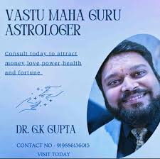 Palmists in Dayal Bagh, Agra