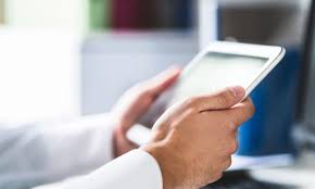 Όσοι είναι ήδη γραμμένοι στην άυλη συνταγογράφηση θα λάβουν sms στο κινητό τους με την προτεινόμενη ημερομηνία, ώρα & το σημείο εμβολιασμού. Aylh Syntagografhsh Pws 8a Pragmatopoieitai Ti 8a Isxyei Onmed Gr