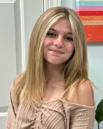 Jen Roman's Instagram, Twitter & Facebook