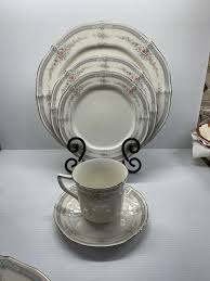 Noritake Asian Song Ivory Porcelain China 5 Piece Place Setting - Patt –  Zsinta