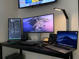 Home Office Setup W Macbook Pros And Dual Monitors Macsetups Home Office Setup Office Setup Computer Desk Setup