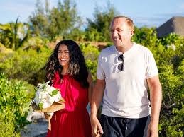 While hayek publicly spoke about her experience with weinstein for the first time on wednesday, pinault established the kering foundation in 2009 to fight violence against women. Salma Hayek S Husband Surprises Her With Vow Renewal Vogue Arabia