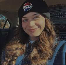 A wickedly stylish carryall, this crossbody bag by Pandora is our gift with  a qualifying purchase from the Snow White Pandora collection.