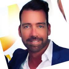 David Snelgrove's Instagram, Twitter & Facebook