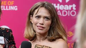 One Tree Hill's Bethany Joy Lenz gives first in-depth interview about cult  experience