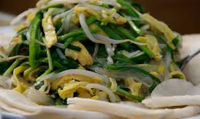Moo Goo Gai Pan And Other Mysterious Chinese Menu Items Explained Chinese Menu Moo Goo Gai Pan Recipe Chinese Dishes