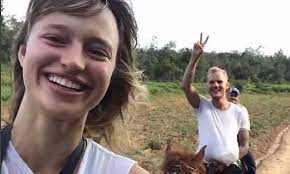 Discover influencers like tereza kačerová. Schrecklicher Irrtum Aviciis Freundin Verabschiedet Sich Von Ihm Kleinezeitung At