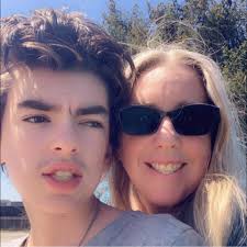 What are good family doctors and optometrists in the Plattsburgh area?