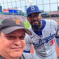 El lanzador abridor zurdo Matt Dermody llega al corral de los Toros como  parte de nuestro grupo de importados para la temporada 2023-24. Dermody ha  lanzado en MLB con los Blue Jays,