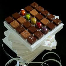 Coffret Les Chocolats De Prestige Chocolas Confiserie Olivier Bajard Chocolat Coffret Chocolat Chocolat De Couverture
