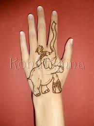 Pin By Peyton Billingsley On Henna Henna Tattoo Recipe Henna Tattoo Kit Henna Tattoo