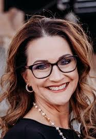 Tori Guzman's Instagram, Twitter & Facebook