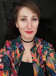 Room share at Mantra Twin Towns available