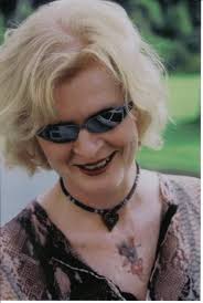 10 Questions with Siggy Buckley (@Hernibs)