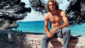 Greek star stefanos tsitsipas is currently the youngest player ranked in the top 10. Wie Ein Model Heiss Wien Starter Tsitsipas Zeigt Super Body Krone At