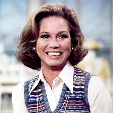 Mary tyler moore ruled as america's small screen sweetheart for two decades — first as a witty suburban housewife, then as a plucky minneapolis news producer. Mary Tyler Moore Show Life Death Biography