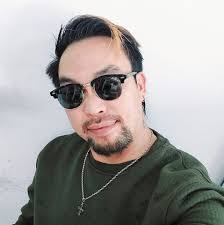 Aurora Quintos's Instagram, Twitter & Facebook