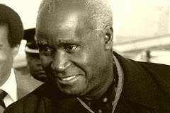 This biography profiles his childhood, life, political career, achievements and timeline. Kenneth Kaunda 1924 Geboren Am